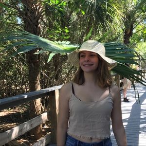 Meet your Posher, Emily